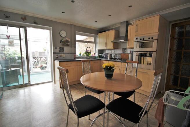 31 RHA Kitchen 3 