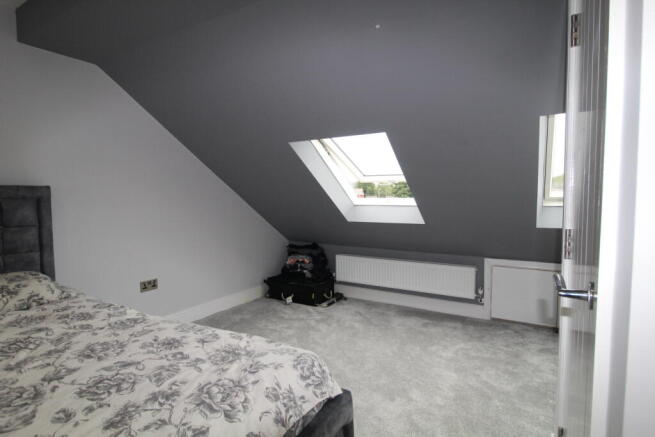 Shirley Avenue, Hyde photo 5