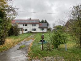 Flordonia, Wymondham Road, Wreningham NR16 1AT