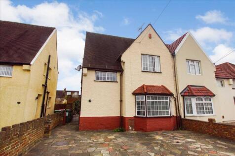 St Andrews Way, Cippenham