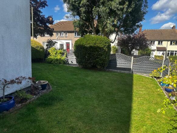 FRONT GARDEN
