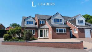 209, The Fairway, Birmingham B38 8YN