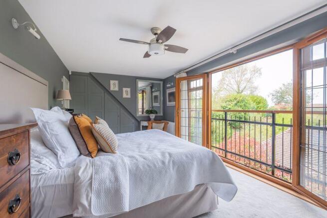 Principal bedroom