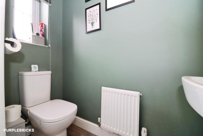 3 bed Semi-Detached for sale Image 9