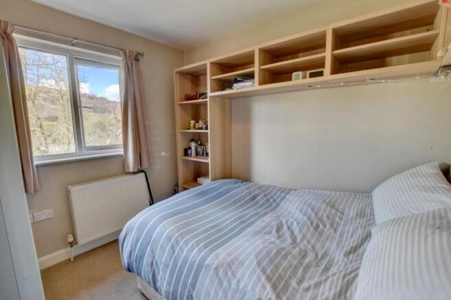 Bed 4.jpg