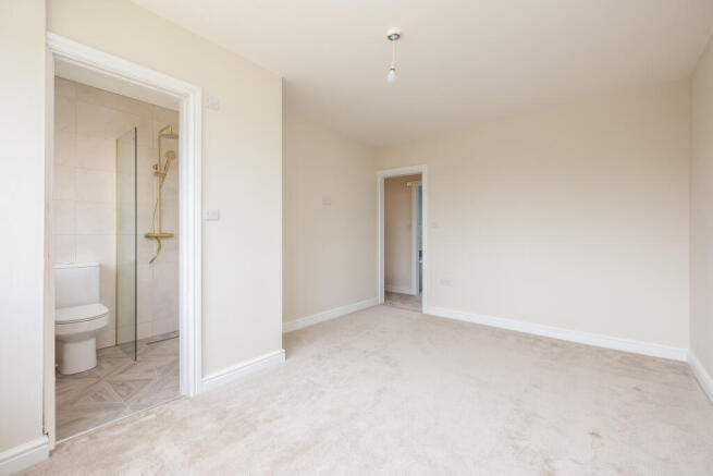3 bed Semi-Detached for sale Image 12