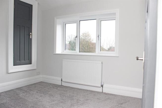 (28.12.2020) 24 Plomer Green Lane Bedroom 3.JPG