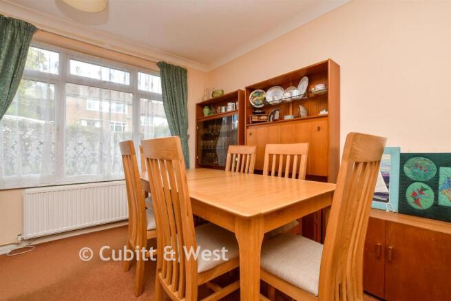 Blackthorn Road, Reigate, Surrey photo 5
