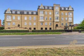 25, Beche House, Circular Road South, Colchester CO2 7UE