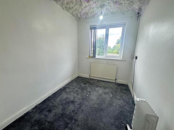3 bed House to rent Image 9