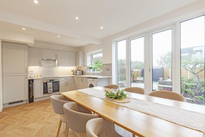 Kitchen-4.jpg