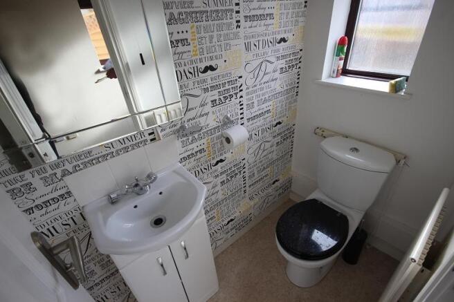 Cloakroom/w.c