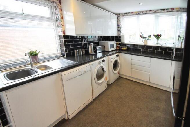 Fitted Kitchen