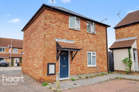 Sheering Court, Rayleigh