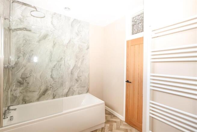 2 bed Detached Bungalow for sale Image 10