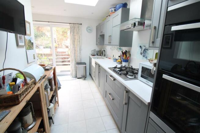 kitchen1.JPG