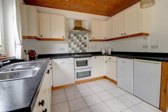 Kitchen Pic1