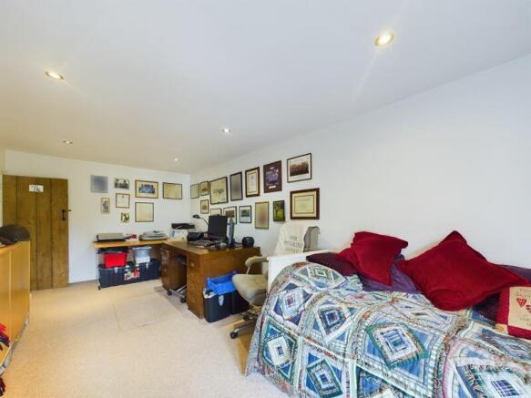 Bedroom 3/Office