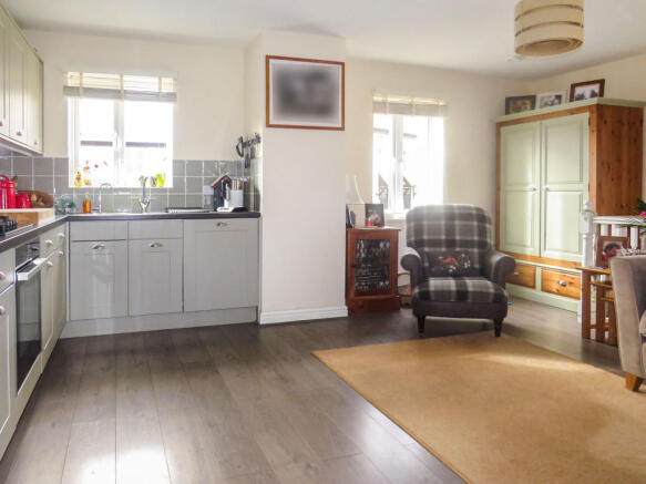 Lounge / Kitchen