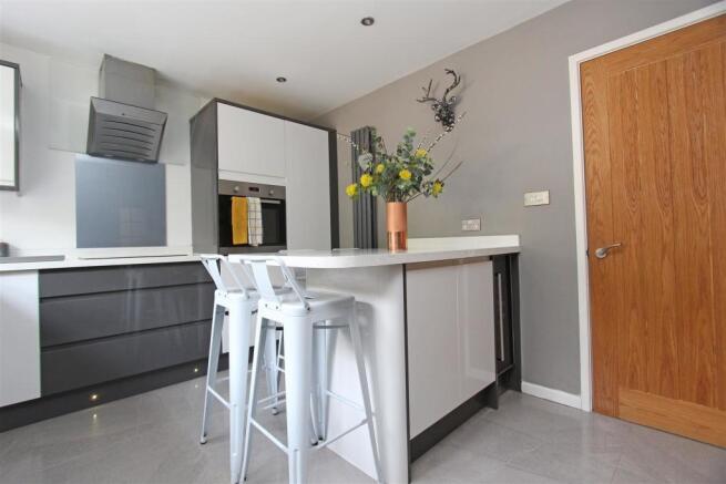 Kitchen....jpg