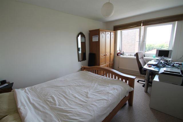 BEDROOM.1