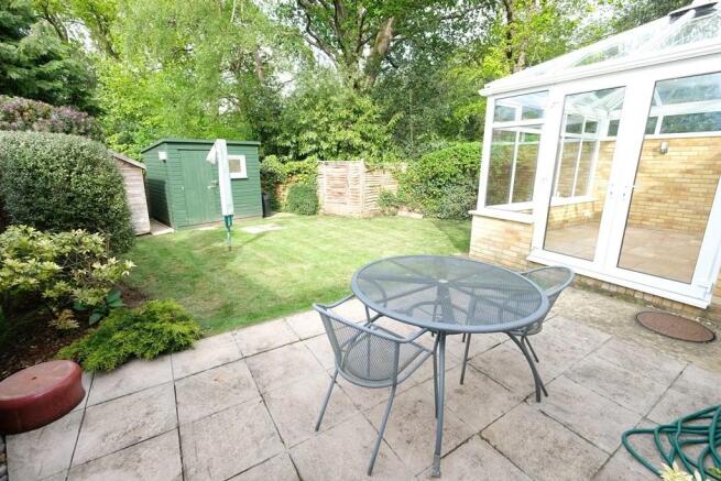 GARDEN 