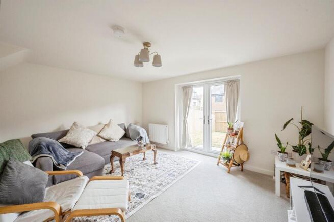 3 bed Semi-Detached for sale Image 6
