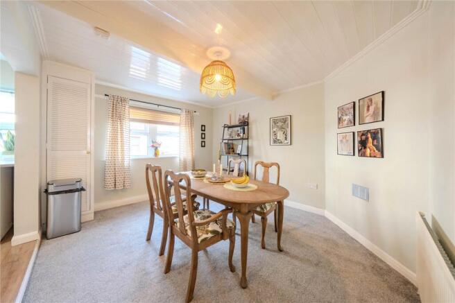 2 bed Terraced for sale Image 9