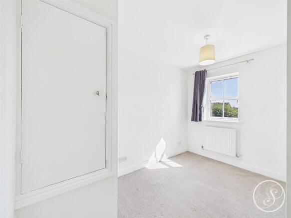 2 bed Town House for sale Image 10