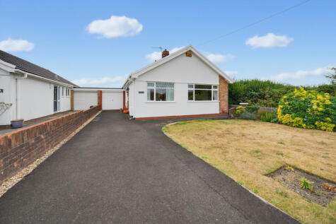 Cefn Road, Bridgend, CF32