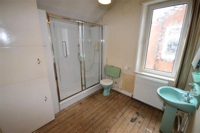 SHOWER ROOM