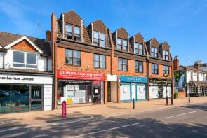 4, Chestnut House, Napier Road, Crowthorne RG45 7EJ