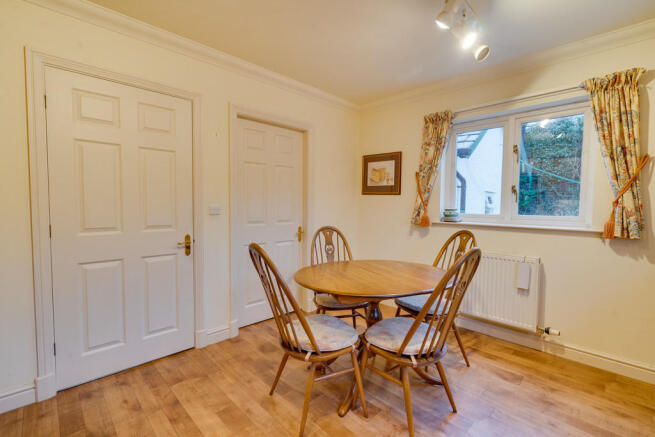 Dining kitchen