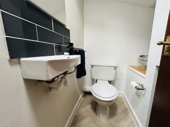 Guest WC.jpg