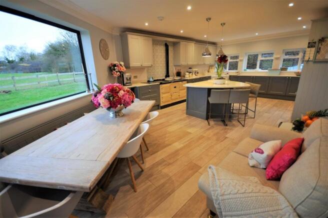 Kitchen/Family Room