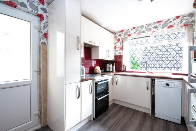 2 bed Bungalow for sale Image 8