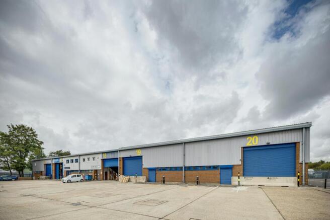 20 Beckton1.jpg
