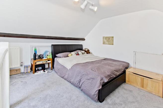 bed2.jpg