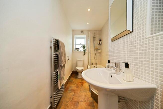2 bed Terraced for sale Image 11