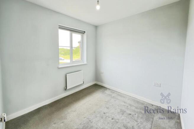 3 bed Semi-Detached to rent Image 5
