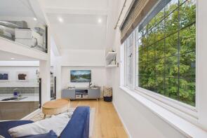 Flat 10, 229 Greystone Court, London Road North, Redhill RH1 3BN