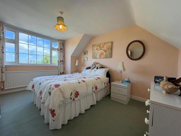 3 bed Detached for sale Image 7