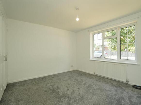 2 bed Semi-Detached Bungalow for sale Image 7