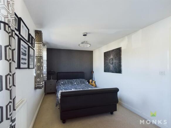 CAM01348G0-PR0103-STILL008.jpg