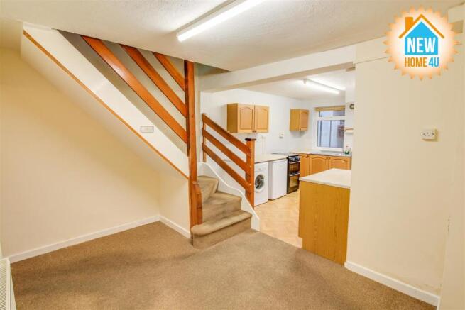 DINING ROOM: