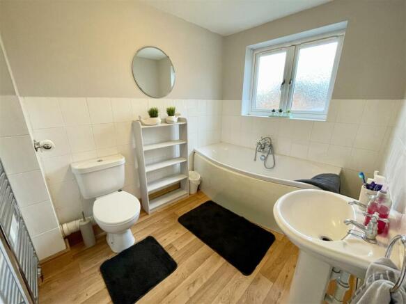 ENSUITE2.jpg