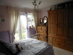 MASTER BEDROOM: