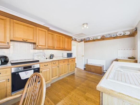 2 bed Detached Bungalow for sale Image 11