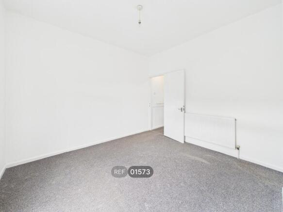 2 bed Terraced to rent Image 12