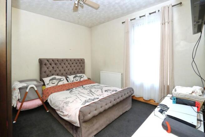 3 bed Terraced for sale Image 7